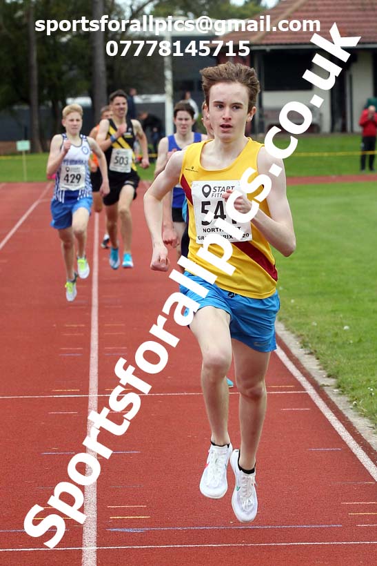 800 metres, NECAA Open Meeting, Morpeth, Sunday, September 27th. David T. Hewitson/Sports for All Pics